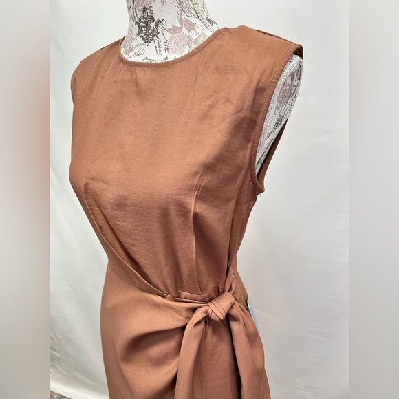 Elegant Brown Tie Waist Midi Dress Neiman Marcus - Picture 3 of 12